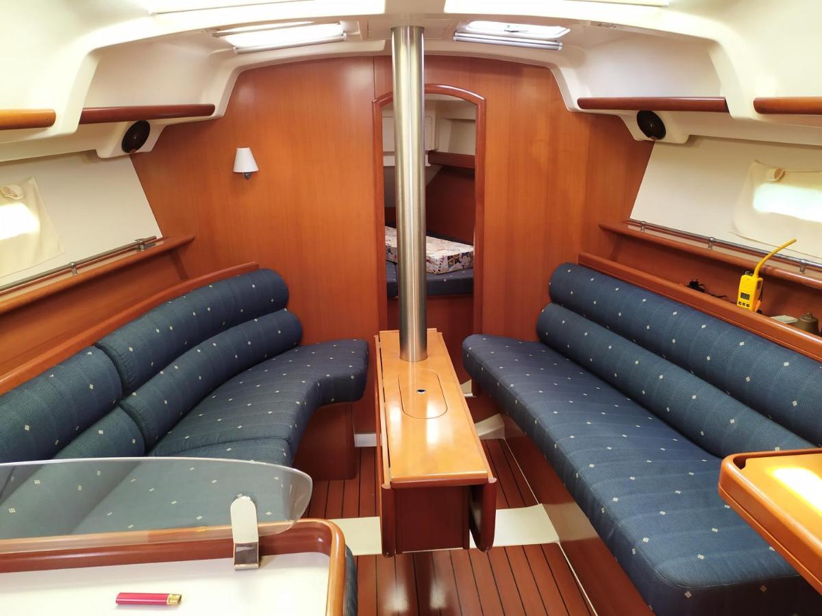 Cruising Boat For Up To 6 People In Masnou Hotel Badalona Exterior photo